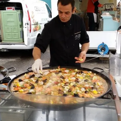 Paella géante à emporter